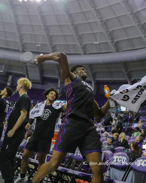 Ernest Udeh Jr., bench